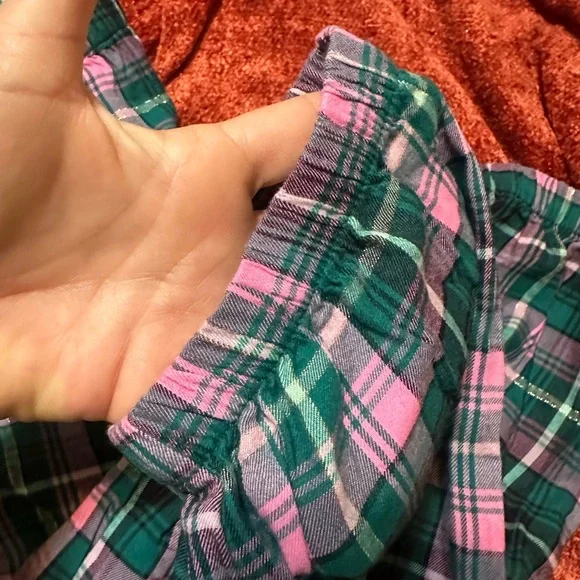 Victoria's Secret Plaid in Green and Pink with Gild Sparkle threading NWT - Picture 4 of 5